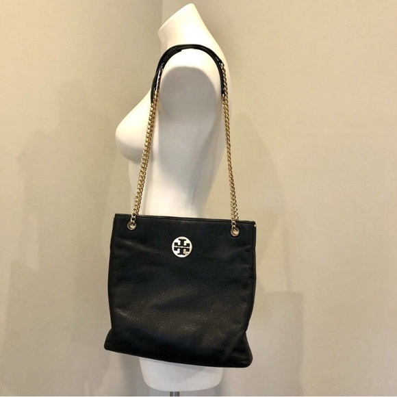 Tory Burch Carson Swingpack Black Leather Gold Chain Strap Adjustable beautiful😍 - Picture 13 of 14